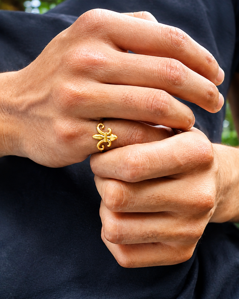 Golden Fleur Ring