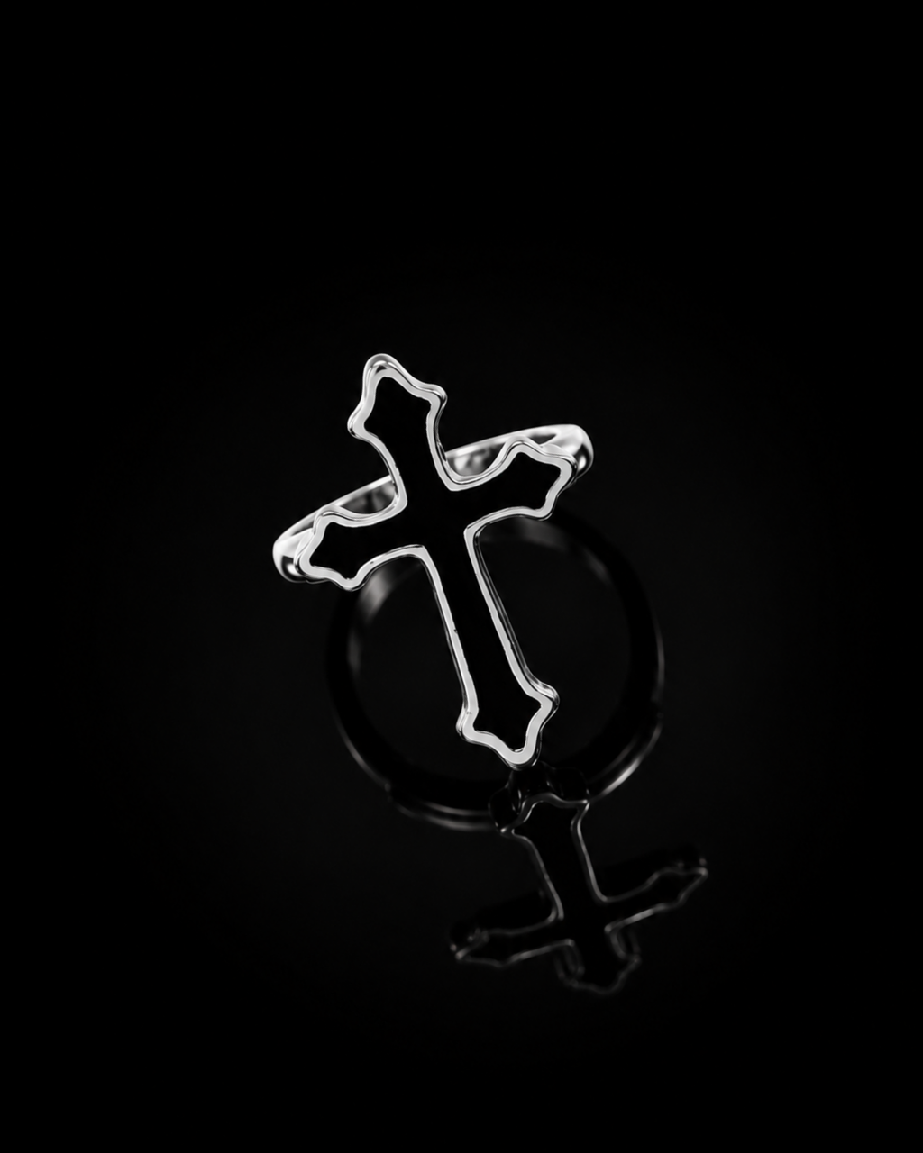 Noir Cross Ring