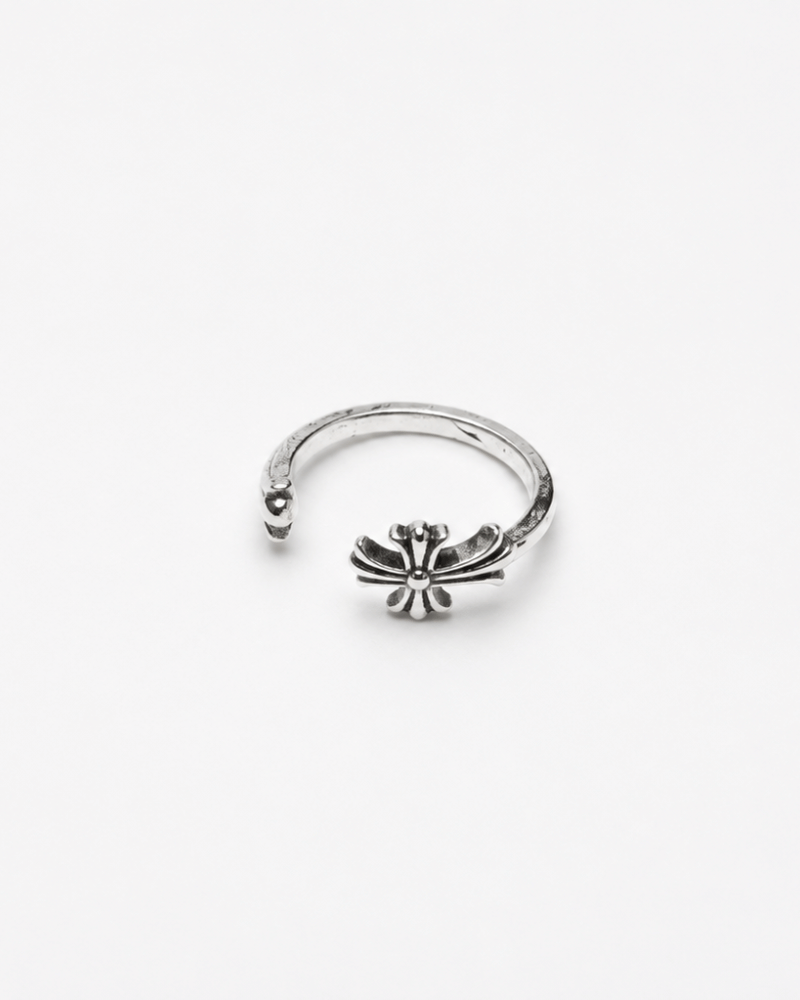 luna Bloom Ring