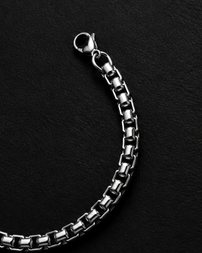 Box Link Chain Bracelet