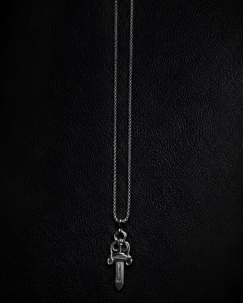 Royal Dagger chain