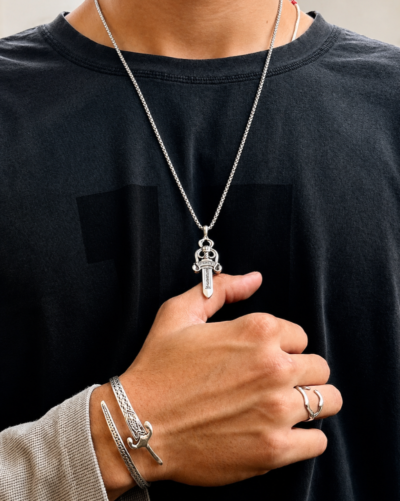 Royal Dagger chain